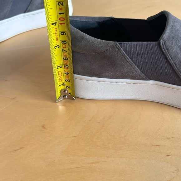Vince Women’s Warren Gray Slip On Loafer Suede Sneakers 7.5 - Picture 13 of 13